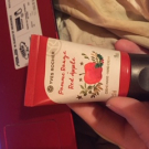 Swatch de Clairoush : Crème Mains Pomme Rouge, Yves Rocher