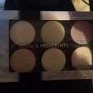 Swatch de Clairoush : Glow & highlights palette, Action