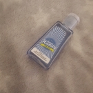 Swatch de Sweethapinessss : Gel mains nettoyant, Merci Handy