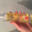 Swatch de Sweethapinessss : Zeste Démêlant aux Extraits de Pamplemousse et de Jasmin, Le Petit Marseillais