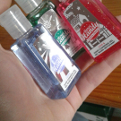 Swatch de EtoileC : Gel mains nettoyant, Merci Handy