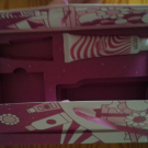 Swatch de EtoileC : Crème Mains Flower Power de  Merci Handy, Merci Handy