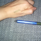 Swatch de AZEBEIR : Ombre à paupière waterproof Jumbo pour yeux sensibles, Eye Care