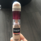 Swatch de AZEBEIR : Instant Anti Age l'Effaceur Yeux, Maybelline New York