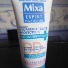 Swatch de Irys : Hydratant Teinté Protecteur Anti-imperfections, Mixa