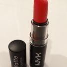 Swatch de Irys : Matte Lipstick, NYX