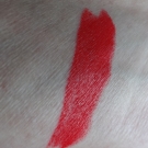 Swatch de Irys : Matte Lipstick, NYX