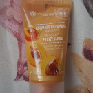 Swatch de PicMa : Gommage Gourmand Abricot, Yves Rocher