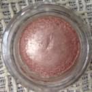 Swatch de Valentine : Illusion d'Ombre - Ombre à Paupières Iridescente, Chanel