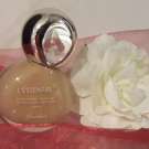 Swatch de Emma2110 : L'Essentiel - Fond de teint éclat naturel tenue 16h - IP 20, Guerlain