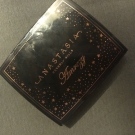 Swatch de Laulaumt : Amrezzy Highlighter, Anastasia Beverly Hills