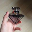Swatch de marine.abba : La Nuit Trésor Eau de Parfum, Lancôme