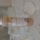 Swatch de Tinaïs : Huile Démaquillante Éclair, Patyka