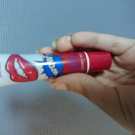 Swatch de Devilisa : Rouge à lèvres peel-off WOW, Romantic bear