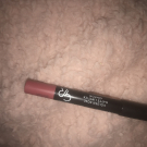 Swatch de Ayseesn : Matte lipstick crayon, Golden Rose