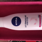 Swatch de tesshart : Lait Démaquillant Visage & Yeux, Nivea