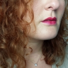 Swatch de Poppylarousse : Crayon Lèvres Éclat - Couleurs Nature, Yves Rocher