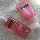 Swatch de Fairouztst : Gel Nettoyant Pamplemousse Rose Visibly Clear, Neutrogena