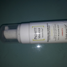 Swatch de Steph Grimbert : Pschitt Magique Nouvelle Peau - Micropeeling visage sans grain, Garancia