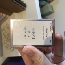 Swatch de Anais2005l : La vie est belle Eau de Toilette, Lancôme