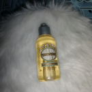 Swatch de testemaman : Huile de Douche Amande, L'Occitane