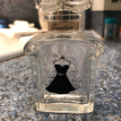 Swatch de Fay76 : La Petite Robe Noire - Eau de Parfum, Guerlain