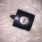 Swatch de Fay76 : Black Opium Eau de parfum, Yves Saint Laurent