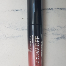 Swatch de Gabhy : Show Off Laque à Lèvres  - Apocalips, Rimmel London