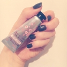 Swatch de anaish : Crème Mains Fleurs de Cerisier, L'Occitane