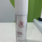 Swatch de Louloudel : Crème douce haute tolérance, Jean d'Estrées