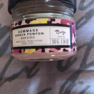 Swatch de Louloudel : Gommage French Pompon Rose Litchi, Baïja