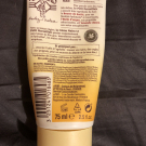 Swatch de Louloudel : Crème Mains Nourrissante Peaux Très Sèches, Le Petit Marseillais