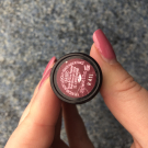 Swatch de Louloudel : Rouge Brillance Végétale - Couleurs Nature, YVES ROCHER
