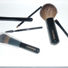 Swatch de lulu moon : Pinceaux de maquillage, Chanel