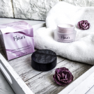 Swatch de carlotta__paris : Crème Hydratante Suprême, Fleur's