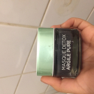 Swatch de By. Coco : Masque Détox - Argile Pure de L'Oréal Paris, L'Oréal Paris