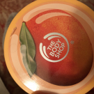 Swatch de Sweet_girlworld : Beurre Corporel Mangue, The Body Shop