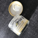 Swatch de cassandr6 : Soin de Nuit Régénérant à la Gelée Royale, Fleurance Nature