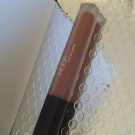 Swatch de Valentine.s64 : Liquid Matte - Rouge à Lèvres liquide mat, Huda Beauty