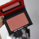 Swatch de Léonie : Hot Mama, theBalm