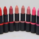 Swatch de Léonie : Longlasting Lipstick, Essence