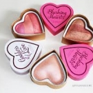 Swatch de Léonie : I Heart Makeup Blushing Hearts, Makeup Revolution