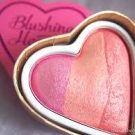 Swatch de Léonie : I Heart Makeup Blushing Hearts, Makeup Revolution