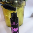 Swatch de Léonie : Mascara Volume I Love Extreme, Essence