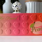 Swatch de Léonie : Sweet Peach Palette de fards à paupières, Too Faced