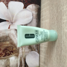 Swatch de RoxaneJ : 7 Day Scrub Cream Rinse-Off Formula - Crème Gommante Quotidienne, Clinique