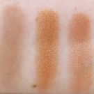 Swatch de Makebeautyup : Semi-Sweet Chocolate Bar - Palette d'ombres à paupières, Too Faced