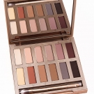 Swatch de Makebeautyup : Naked Ultimate Basics Palette Fards à Paupières, Urban Decay