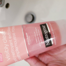 Swatch de Beautyibtissam : Gel Nettoyant Exfoliant Pamplemousse Rose, Neutrogena