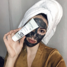 Swatch de noraeleos : Masque Charbon Détox, Patyka